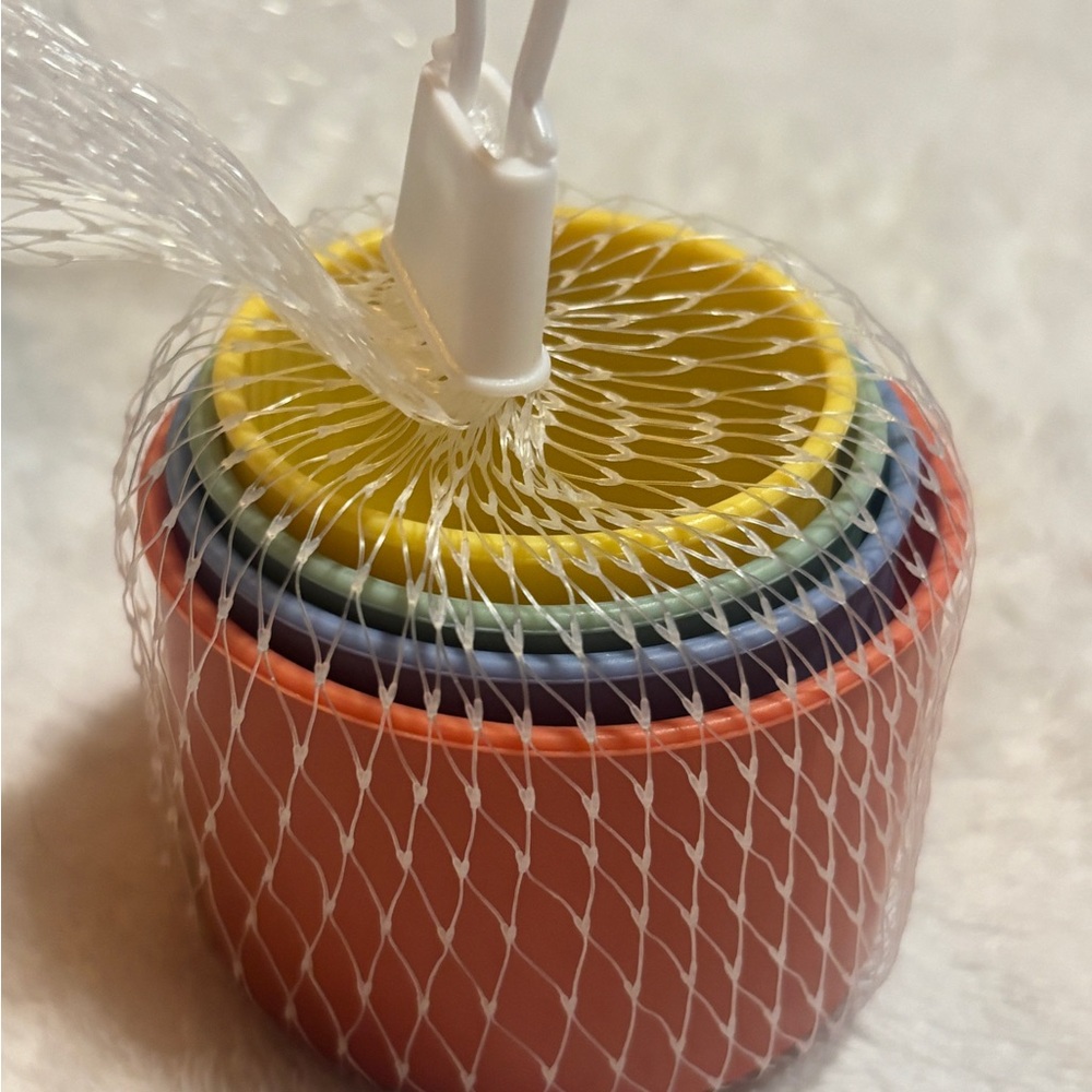 NWOT Toddler Stacking Cups 4-Pack – Mini Bath Toy Bundle – Bright Colors - Picture 4 of 7